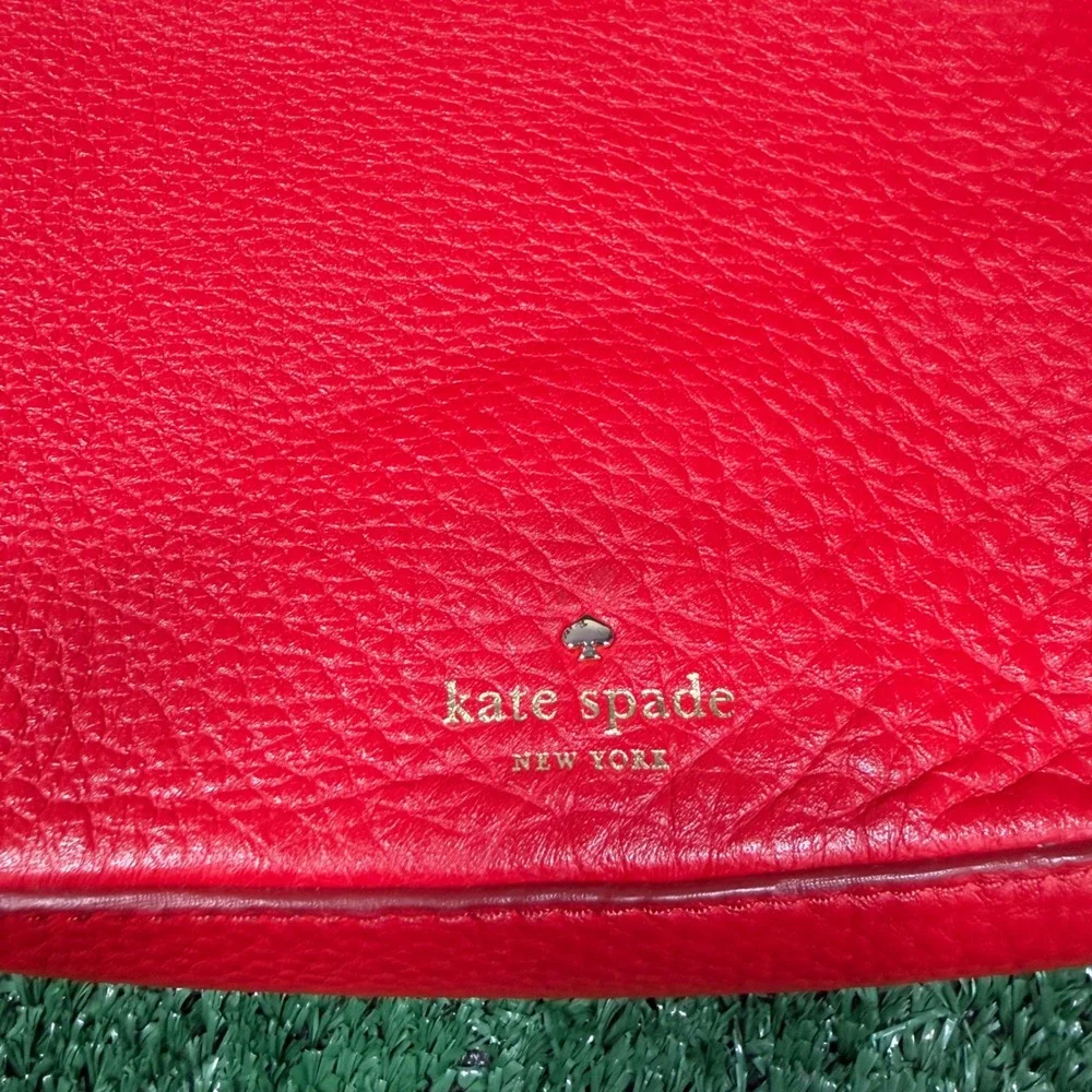 Kate spade Hayes Street Pearl‎ Ellery Bag Red